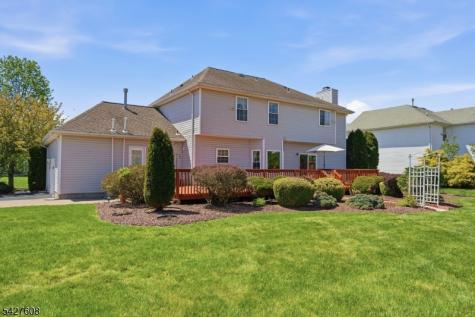 14 Zeller Drive Franklin NJ 08873