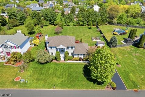 14 Zeller Drive Franklin NJ 08873