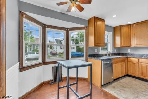15 Winston Drive Woodbridge NJ 07095