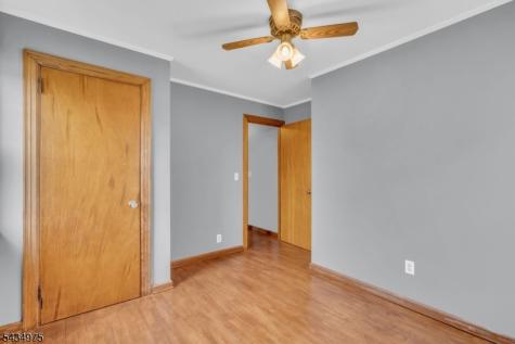 15 Winston Drive Woodbridge NJ 07095