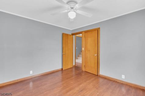 15 Winston Drive Woodbridge NJ 07095