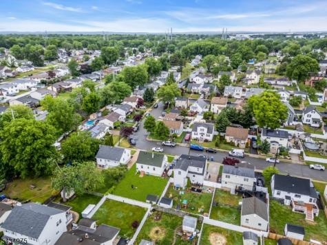 15 Winston Drive Woodbridge NJ 07095