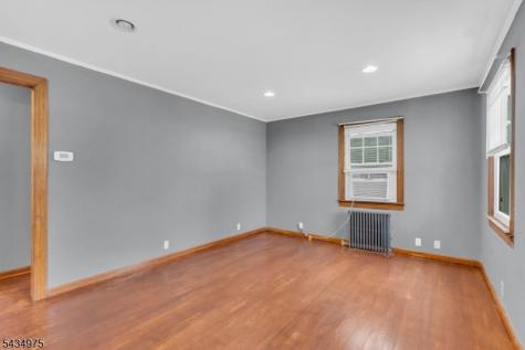 15 Winston Drive Woodbridge NJ 07095