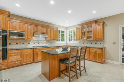 8 Yohn Drive Bridgewater NJ 08807