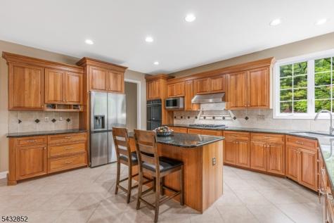 8 Yohn Drive Bridgewater NJ 08807