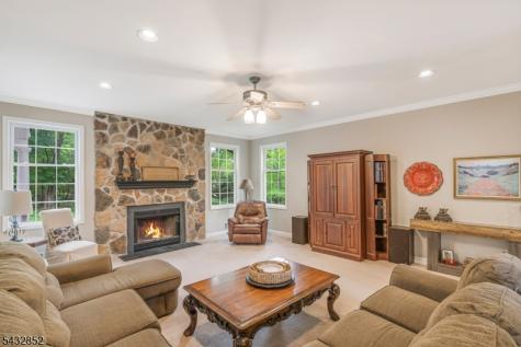 8 Yohn Drive Bridgewater NJ 08807