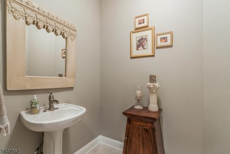 8 Yohn Drive Bridgewater NJ 08807