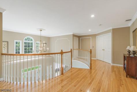 8 Yohn Drive Bridgewater NJ 08807