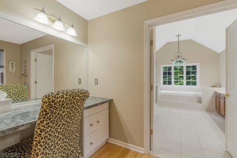 8 Yohn Drive Bridgewater NJ 08807