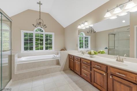 8 Yohn Drive Bridgewater NJ 08807