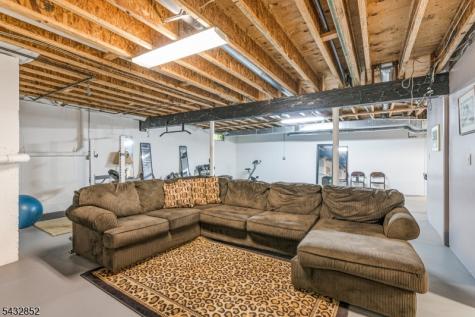 8 Yohn Drive Bridgewater NJ 08807