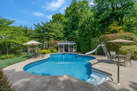 8 Yohn Drive Bridgewater NJ 08807