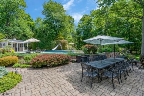 8 Yohn Drive Bridgewater NJ 08807