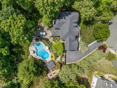 8 Yohn Drive Bridgewater NJ 08807