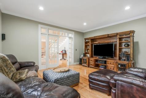 8 Yohn Drive Bridgewater NJ 08807