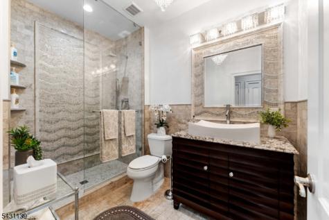 152 Boulevard Kenilworth NJ 07033