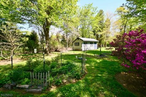 153 Parker Road Washington NJ 07853