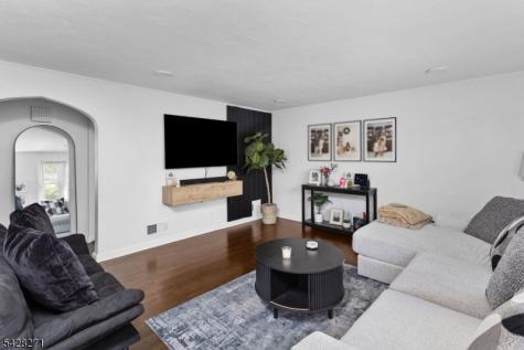 240 Beech Avenue Garwood NJ 07027