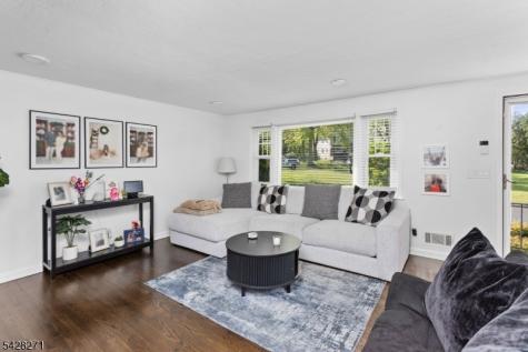 240 Beech Avenue Garwood NJ 07027