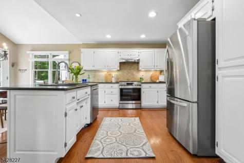 57 Ambar Place Bernardsville NJ 07924