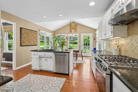 57 Ambar Place Bernardsville NJ 07924