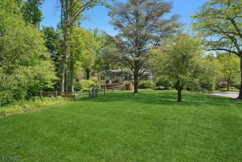 57 Ambar Place Bernardsville NJ 07924