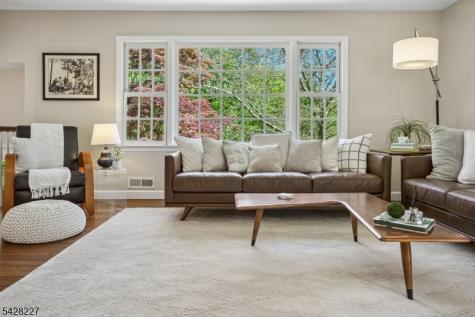 57 Ambar Place Bernardsville NJ 07924