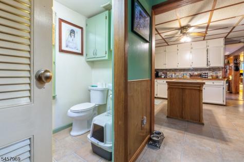 687 Riegelsville Road Holland NJ 08848