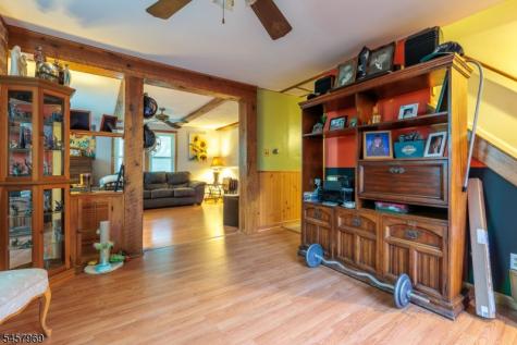 687 Riegelsville Road Holland NJ 08848