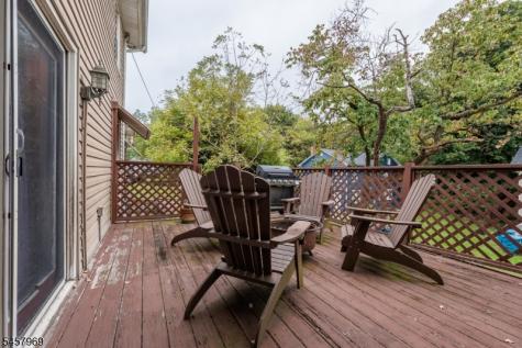 687 Riegelsville Road Holland NJ 08848