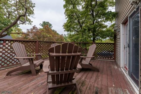 687 Riegelsville Road Holland NJ 08848