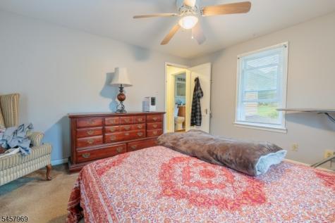 687 Riegelsville Road Holland NJ 08848