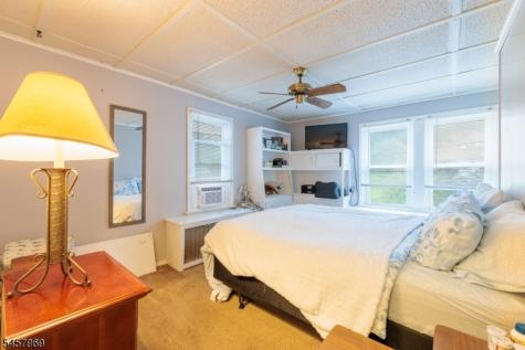 687 Riegelsville Road Holland NJ 08848