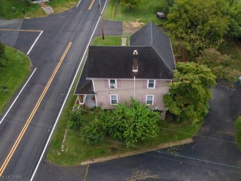 687 Riegelsville Road Holland NJ 08848