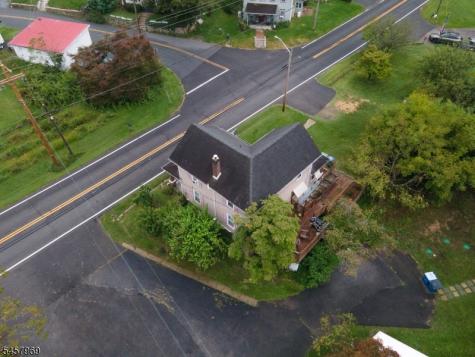 687 Riegelsville Road Holland NJ 08848