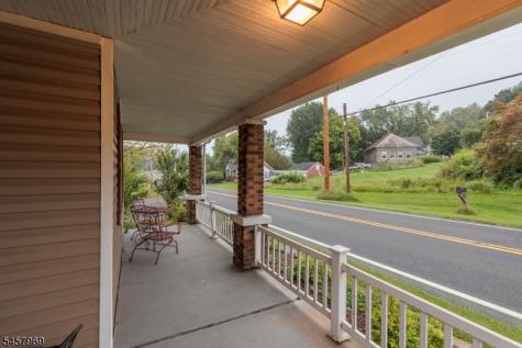 687 Riegelsville Road Holland NJ 08848