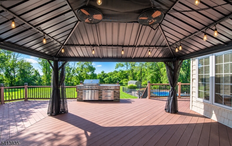 9 Tracey Lane Mount Olive NJ 07828
