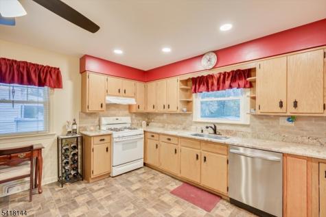 1812 Woodland Avenue South Plainfield NJ 07080