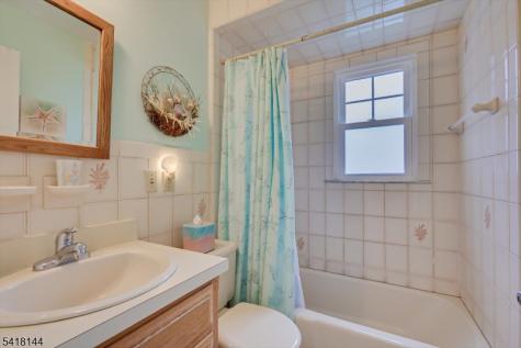 1812 Woodland Avenue South Plainfield NJ 07080