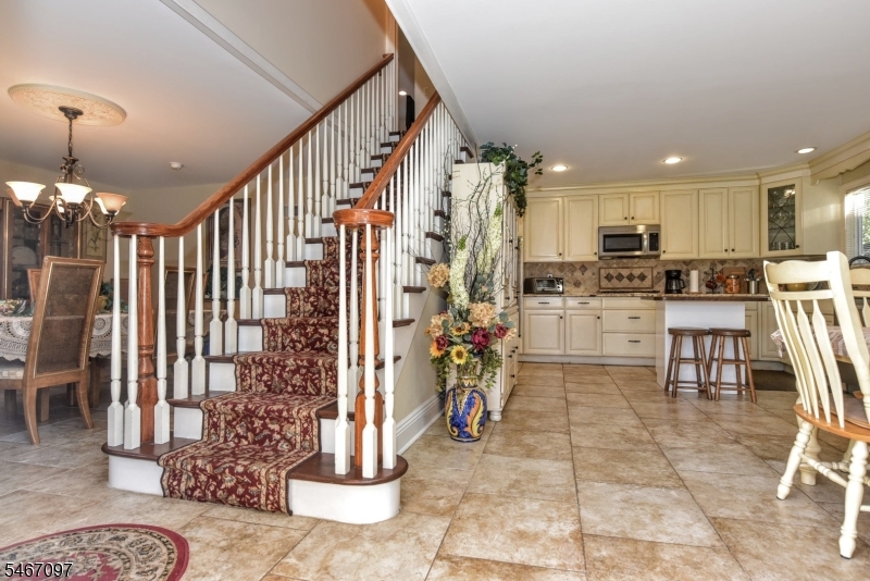 144 Romaine Road North Haledon NJ 07508