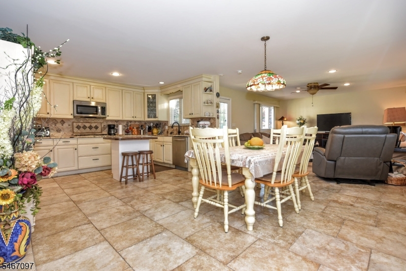 144 Romaine Road North Haledon NJ 07508