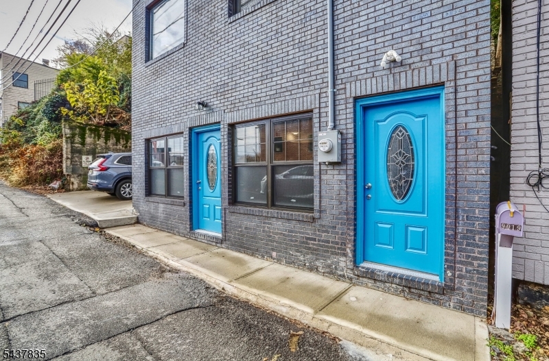 9017 Riverside Place North Bergen NJ 07047