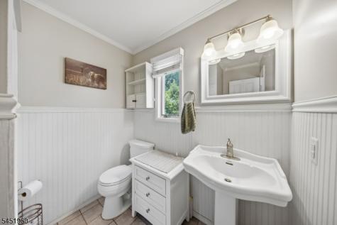 26 Lake Shore Road W Hardyston NJ 07460