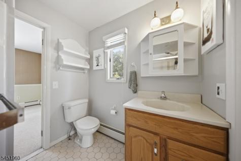 26 Lake Shore Road W Hardyston NJ 07460