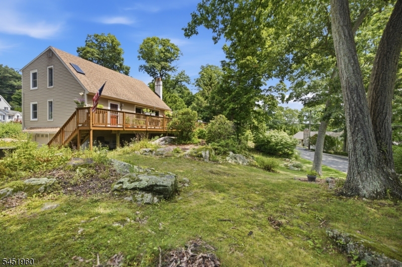 26 Lake Shore Road W Hardyston NJ 07460