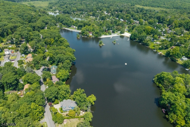 26 Lake Shore Road W Hardyston NJ 07460