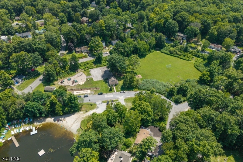 26 Lake Shore Road W Hardyston NJ 07460