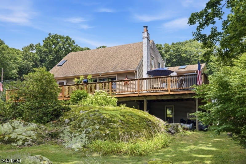 26 Lake Shore Road W Hardyston NJ 07460