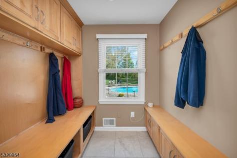 60 Kinnan Way Bernards NJ 07920