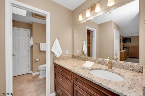 60 Kinnan Way Bernards NJ 07920